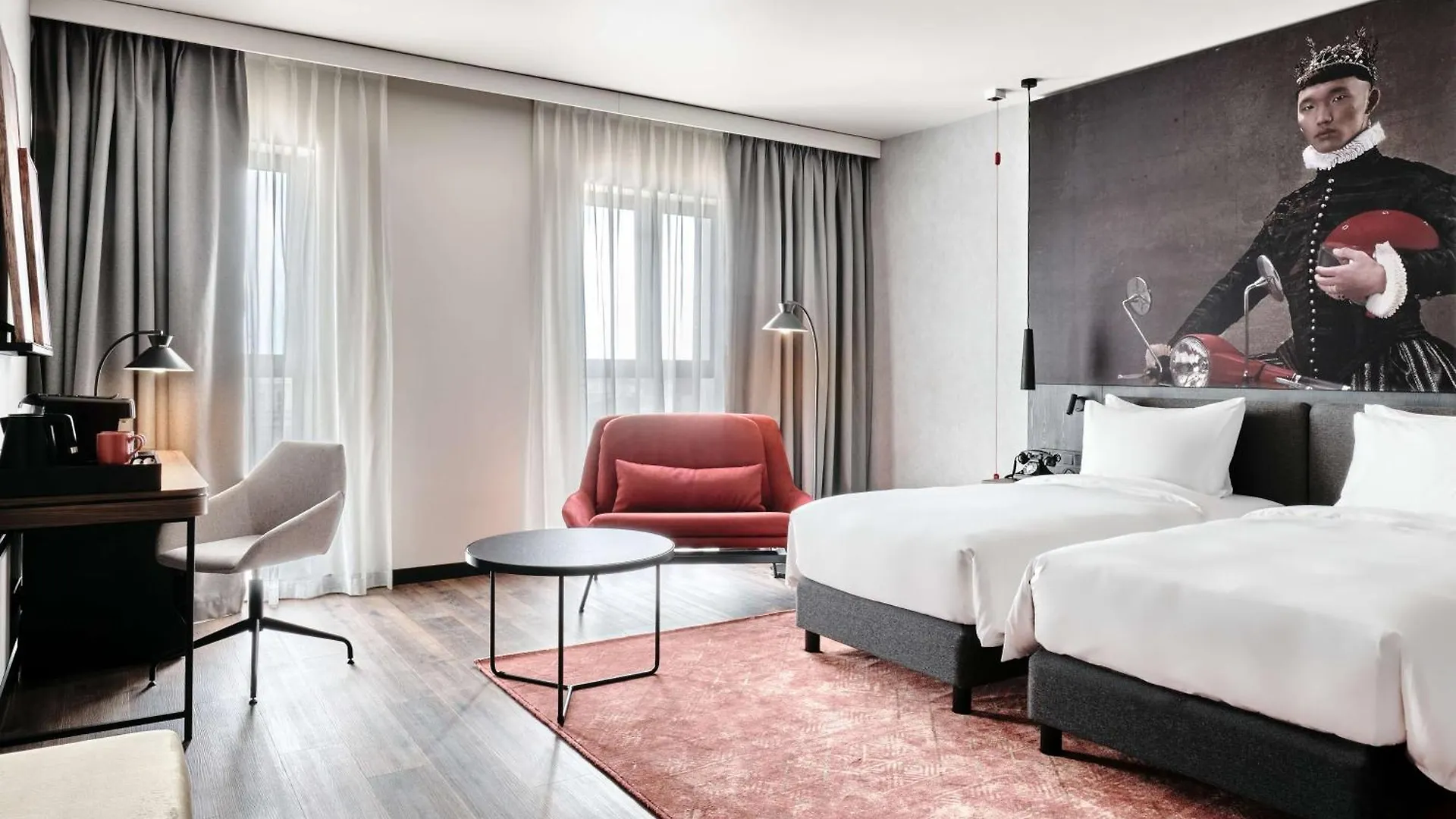 Radisson Red Hotel & Radisson Red Apartments, Krakow