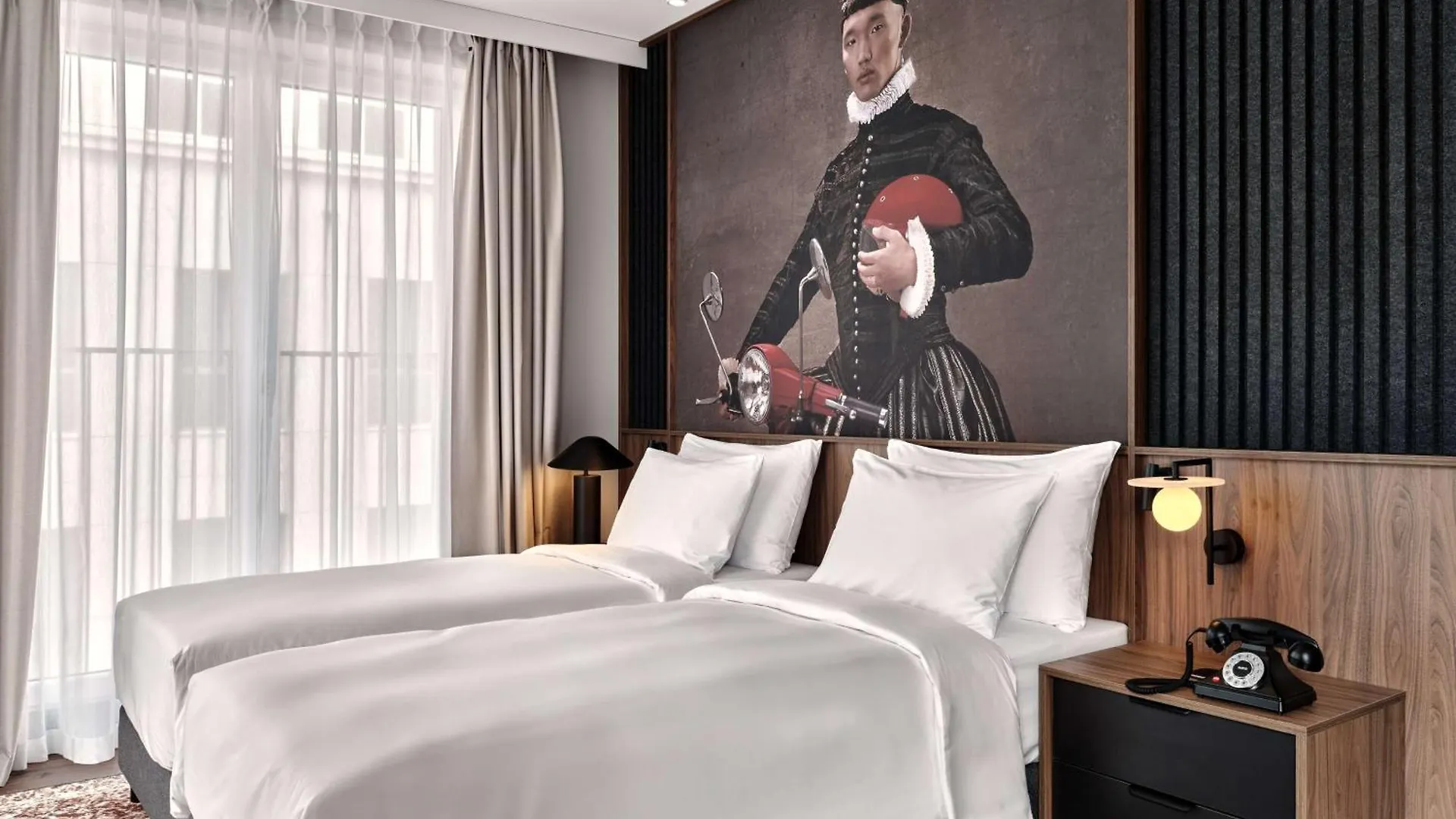 Radisson Red Hotel & Radisson Red Apartments, Krakow Polonya