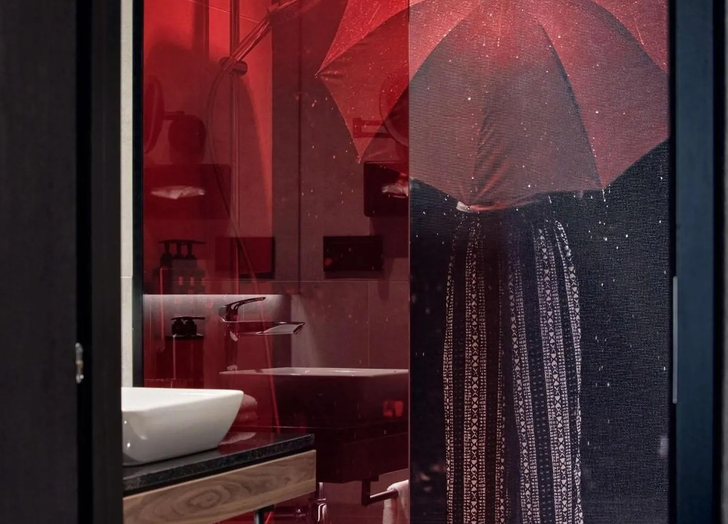 Radisson Red Hotel & Radisson Red Apartments, クラクフ