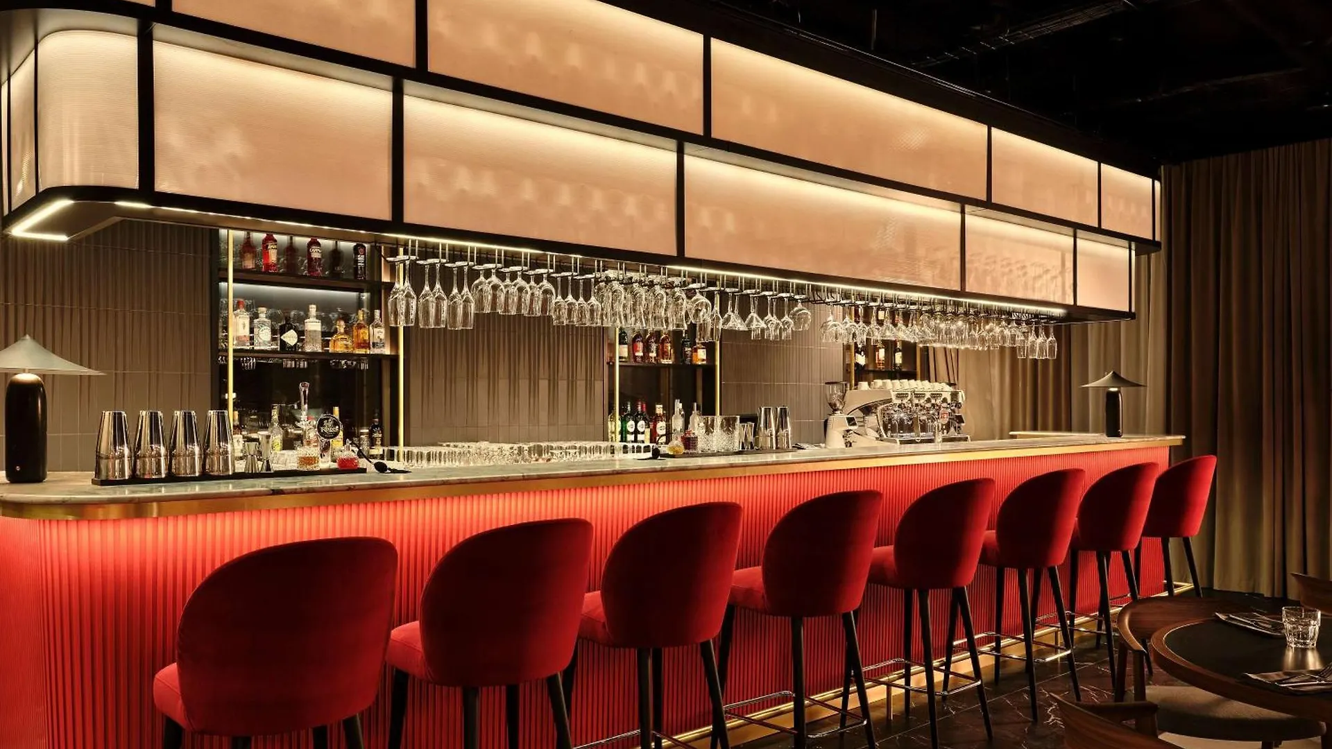 Radisson Red Hotel & Radisson Red Apartments, كراكوفيا 4*,  بولندا